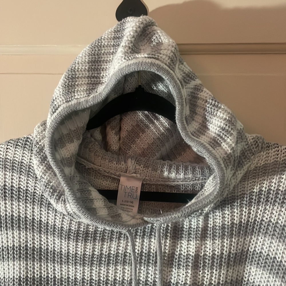 Time&Tru Knit Sweater - Picture 4 of 5
